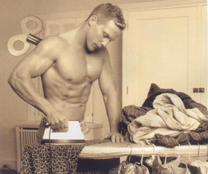 homme-parfait-repassage